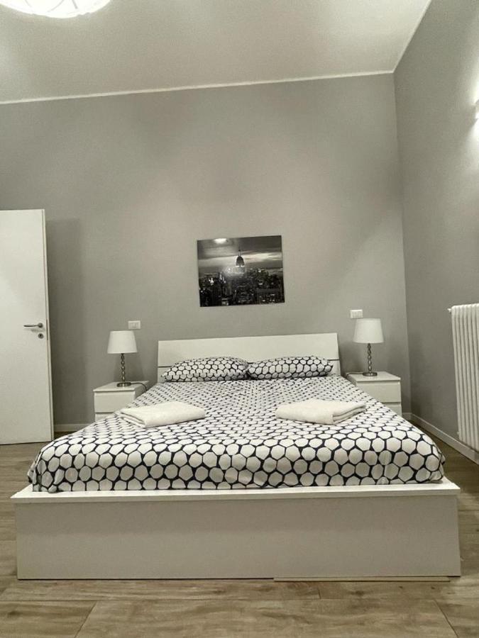 Jr Mm3 Repubblica -stazione-centro Direz- C3 Appartamento